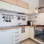 Apartman Primopiano - Acerenza Flats Milánó