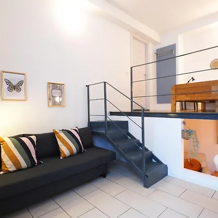 Apartamento Primopiano - Acerenza Flats Milão
